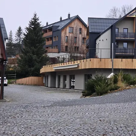 Jarmilka Aparthotel 3*