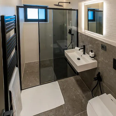 Aparthotel Jarmilka S Privatnim Wellness *